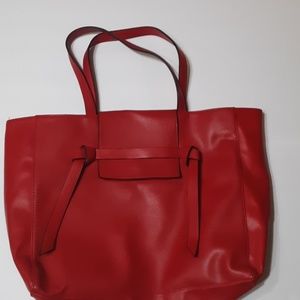 Gently Used Elizabeth Arden Bag -Red